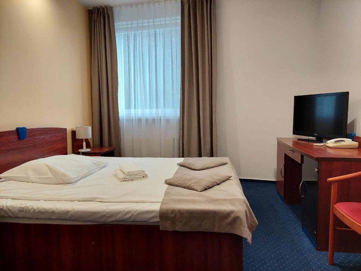 Baniocha Eurohotel מראה חיצוני תמונה
